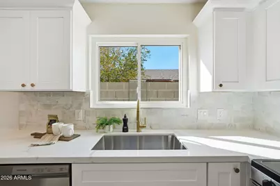 1410 E Topeka Drive, Phoenix, AZ 85024 - Photo 15