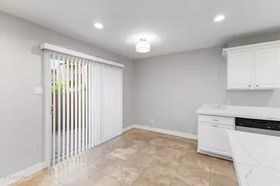 5525 E Thomas Road #L1, Phoenix, AZ 85018 - Photo 11