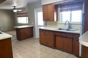 1461 E 3rd St, Mesa, AZ 85203 - Photo 3