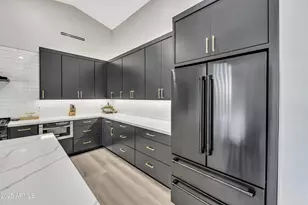 9415 W Electra Ln, Peoria, AZ 85383 - Photo 7