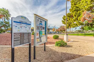 10902 W Topaz Dr, Sun City, AZ 85351 - Photo 25