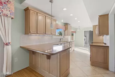 17603 N Bobwhite Drive, Sun City West, AZ 85375 - Photo 11