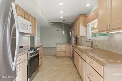 17603 N Bobwhite Drive, Sun City West, AZ 85375 - Photo 15