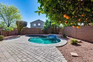 15427 W Mescal St, Surprise, AZ 85379 - Photo 11