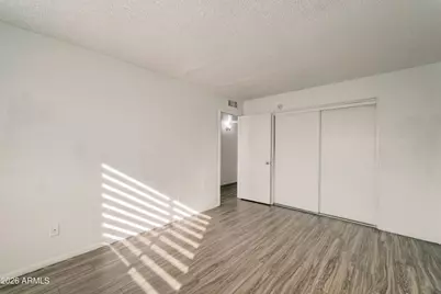 5202 N 42nd Drive, Phoenix, AZ 85019 - Photo 9