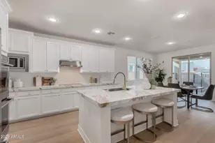 22172 N 94th Ln, Peoria, AZ 85383 - Photo 11