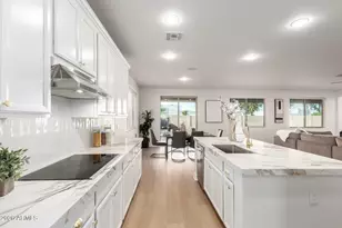 22172 N 94th Ln, Peoria, AZ 85383 - Photo 13