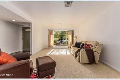 142 E Voltaire Avenue, Phoenix, AZ 85022 - Photo 3