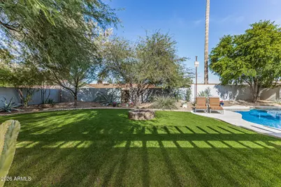 142 E Voltaire Avenue, Phoenix, AZ 85022 - Photo 31