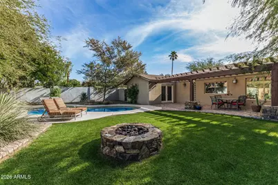 142 E Voltaire Avenue, Phoenix, AZ 85022 - Photo 35