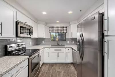 750 E Northern Avenue #2143, Phoenix, AZ 85020 - Photo 1