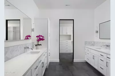6718 E San Juan Avenue, Paradise Valley, AZ 85253 - Photo 17