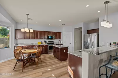 17431 W Meadow Lane, Surprise, AZ 85388 - Photo 7