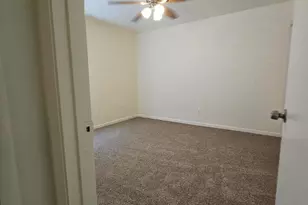 4407 W Monterey Way, Phoenix, AZ 85031 - Photo 15