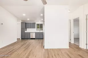 8601 N 103rd Ave, Peoria, AZ 85345 - Photo 13