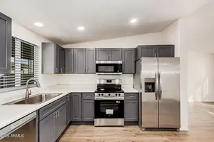 8601 N 103rd Ave, Peoria, AZ 85345 - Photo 19