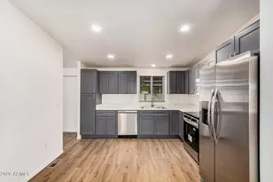 8601 N 103rd Ave, Peoria, AZ 85345 - Photo 17