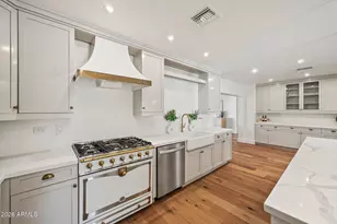 3131 N 53rd Pl, Phoenix, AZ 85018 - Photo 9