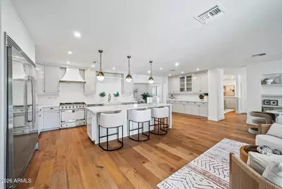 3131 N 53rd Place, Phoenix, AZ 85018 - Photo 11