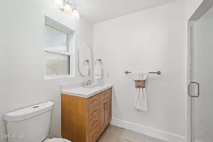 3131 N 53rd Pl, Phoenix, AZ 85018 - Photo 19