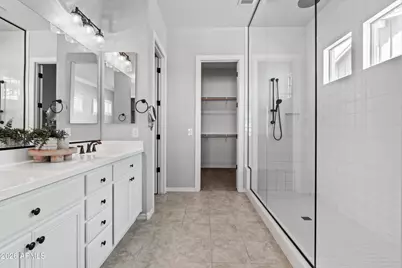 1430 E Milada Drive, Phoenix, AZ 85042 - Photo 5