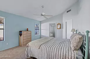 814 E Sack Dr, Phoenix, AZ 85024 - Photo 13