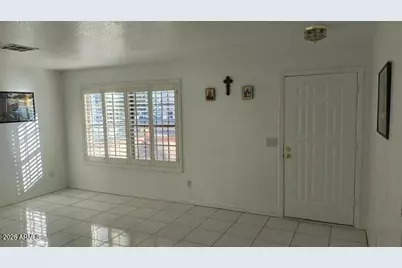 18170 N 89th Lane, Peoria, AZ 85382 - Photo 9