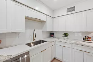 2047 E Virginia Ave, Phoenix, AZ 85006 - Photo 9