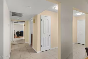 6512 N 12th Wy, Phoenix, AZ 85014 - Photo 11