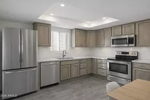 6512 N 12th Wy, Phoenix, AZ 85014 - Photo 5