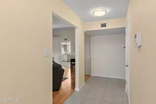 6512 N 12th Wy, Phoenix, AZ 85014 - Photo 7