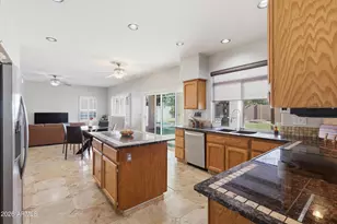 14025 S 44th St, Phoenix, AZ 85044 - Photo 9