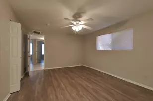 4127 W Mission Ln, Phoenix, AZ 85051 - Photo 7