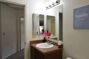 2404 W Roeser Rd, Phoenix, AZ 85041 - Photo 29