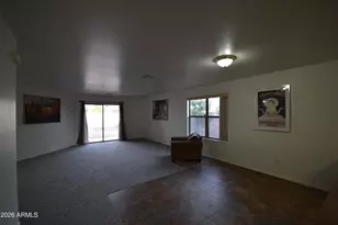 2404 W Roeser Rd, Phoenix, AZ 85041 - Photo 13