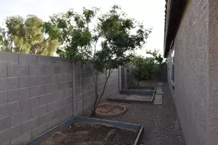 2404 W Roeser Rd, Phoenix, AZ 85041 - Photo 41