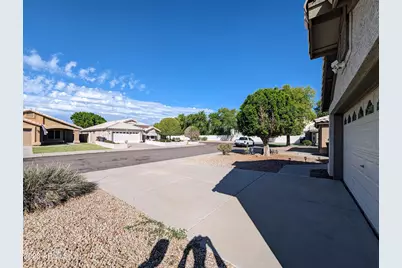 8437 W Charter Oak Road, Peoria, AZ 85381 - Photo 5