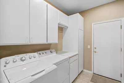 6250 S White Place, Chandler, AZ 85249 - Photo 9