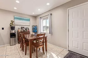 286 W Palomino Dr, Chandler, AZ 85225 - Photo 13