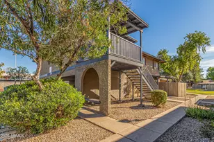286 W Palomino Dr, Chandler, AZ 85225 - Photo 5