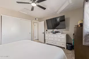 286 W Palomino Dr, Chandler, AZ 85225 - Photo 17