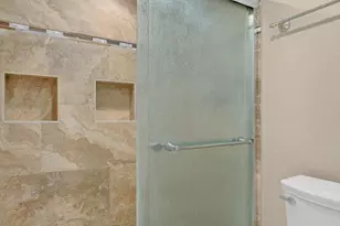 7557 N Dreamy Draw Dr, Phoenix, AZ 85020 - Photo 19