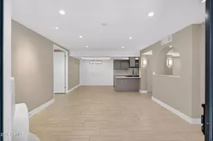 7557 N Dreamy Draw Dr, Phoenix, AZ 85020 - Photo 7