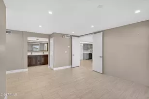 7557 N Dreamy Draw Dr, Phoenix, AZ 85020 - Photo 13