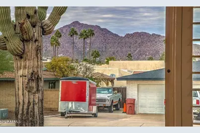 6129 E Edgemont Avenue, Scottsdale, AZ 85257 - Photo 9