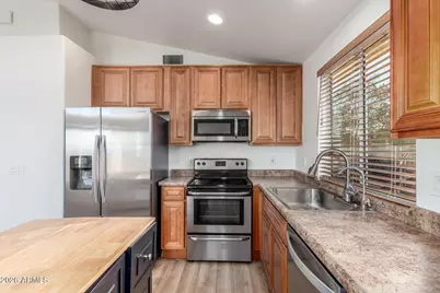 976 W Hudson Way, Gilbert, AZ 85233 - Photo 17