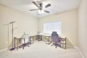 10410 N Cave Creek Rd, Phoenix, AZ 85020 - Photo 9