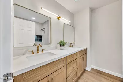 2126 E Enid Avenue, Mesa, AZ 85204 - Photo 17