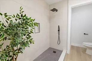 3243 N 38th St, Phoenix, AZ 85018 - Photo 27