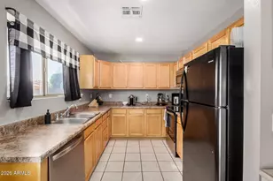 8043 W Eva St, Peoria, AZ 85345 - Photo 13